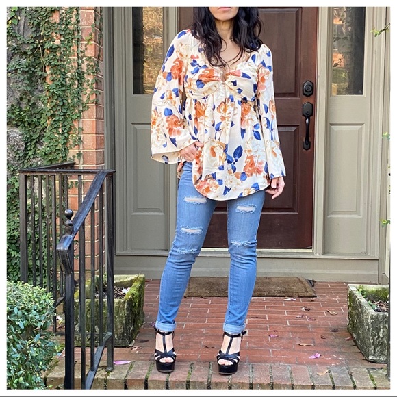 ✨LAST ONE✨Pretty boho chic beige floral tunic - Picture 4 of 6